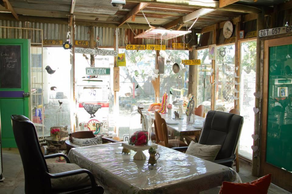 Suzie'S Coffee Shop Accommodation Белвилл Экстерьер фото